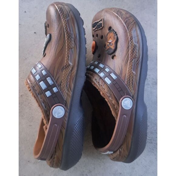 Star Wars Chewbacca X Crocs Classic Lined Clog Espresso 2023 Size Junior 4 - Picture 5 of 7